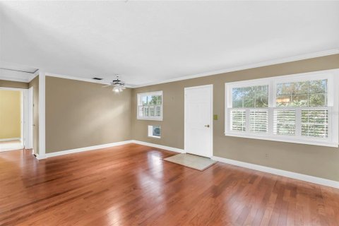 House in Minneola, Florida 3 bedrooms, 94.57 sq.m. № 1883981 - photo 18