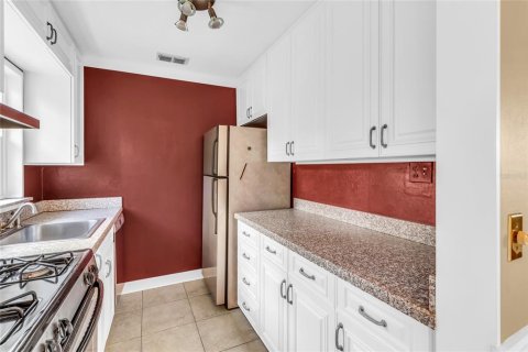 House in Minneola, Florida 3 bedrooms, 94.57 sq.m. № 1883981 - photo 14