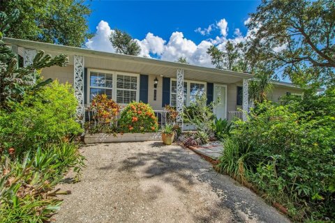 House in Minneola, Florida 3 bedrooms, 94.57 sq.m. № 1883981 - photo 1