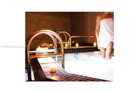 Купить кондоминиум в Майами, Флорида 2 спальни, 93.46м2, № 1980302 - фото 22