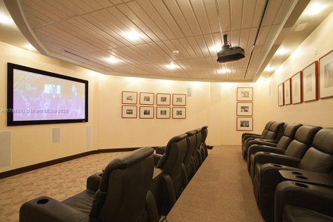 Купить кондоминиум в Майами, Флорида 2 спальни, 93.46м2, № 1980302 - фото 23