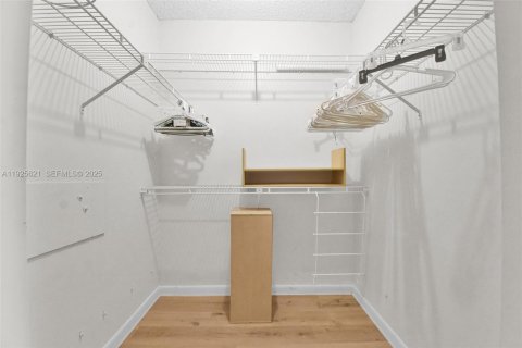 Купить кондоминиум в Плантация, Флорида 2 спальни, № 2035280 - фото 28