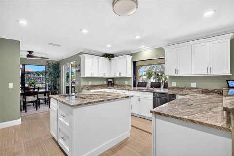 Villa ou maison à vendre à Punta Gorda, Floride: 4 chambres, 290.51 m2 № 2398939 - photo 22