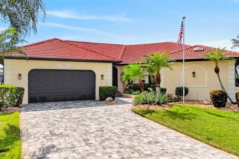 Villa ou maison à Punta Gorda, Floride 4 chambres, 290.51 m2 № 2398939
