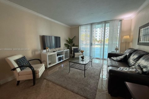 Copropriété à vendre à Hollywood, Floride: 1 chambre, 81.2 m2 № 2009690 - photo 5