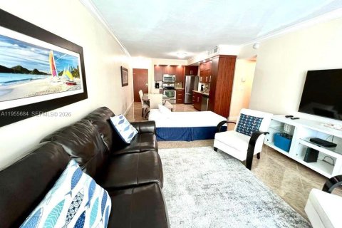 Copropriété à vendre à Hollywood, Floride: 1 chambre, 81.2 m2 № 2009690 - photo 7