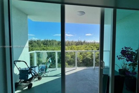 Купить кондоминиум в Норт-Майами, Флорида 2 спальни, 148.92м2, № 2053693 - фото 4