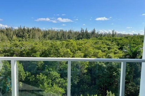 Купить кондоминиум в Норт-Майами, Флорида 2 спальни, 148.92м2, № 2053693 - фото 3