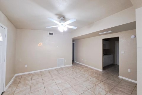 Villa ou maison à vendre à Port Charlotte, Floride: 3 chambres, 101.45 m2 № 2212586 - photo 4