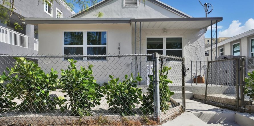 Villa ou maison à Miami, Floride 2 chambres, 65.03 m2 № 1938738