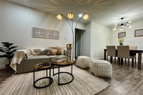 Villa ou maison à louer à Saint Petersburg, Floride: 3 chambres, 134.71 m2 № 1835424 - photo 5