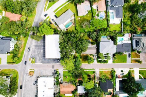 Casa en venta en Tampa, Florida, 2 dormitorios, 107.02 m2 № 2430329 - foto 2