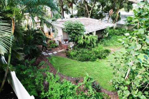 Casa en venta en Tampa, Florida, 2 dormitorios, 107.02 m2 № 2430329 - foto 3