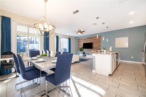 Townhouse in STOREY LAKE in Kissimmee, Florida 4 bedrooms, 177.81 sq.m. № 2099386 - photo 4