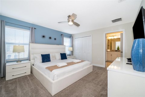 Townhouse in STOREY LAKE in Kissimmee, Florida 4 bedrooms, 177.81 sq.m. № 2099386 - photo 16
