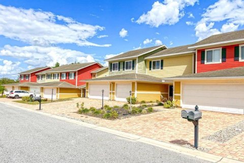 Снять в аренду таунхаус в Уинтер-Хейвен, Флорида 2 спальни, 339.46м2, № 1902319 - фото 3