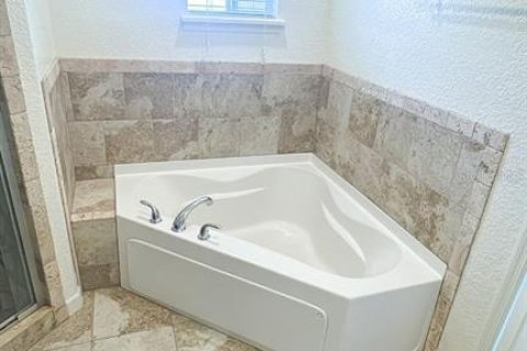 Снять в аренду таунхаус в Уинтер-Хейвен, Флорида 2 спальни, 339.46м2, № 1902319 - фото 9