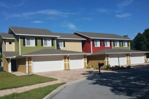 Снять в аренду таунхаус в Уинтер-Хейвен, Флорида 2 спальни, 339.46м2, № 1902319 - фото 4