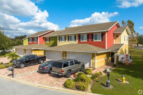 Снять в аренду таунхаус в Уинтер-Хейвен, Флорида 2 спальни, 339.46м2, № 1902319 - фото 2