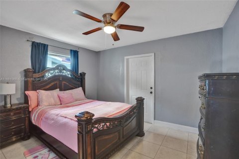Casa en venta en Tamarac, Florida, 2 dormitorios, 95.5 m2 № 1704726 - foto 9
