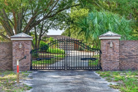 Villa ou maison à vendre à Punta Gorda, Floride: 4 chambres, 270.9 m2 № 2280271 - photo 8