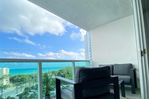 Снять в аренду кондоминиум в Санни-Айлс-Бич, Флорида 2 спальни, 141.3м2, № 1958198 - фото 2