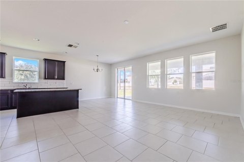 House in Haines City, Florida 4 bedrooms, 174.28 sq.m. № 2107238 - photo 11