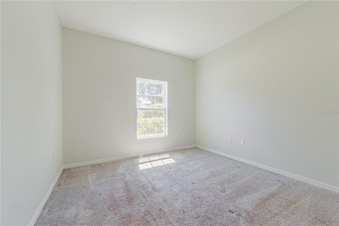 House in Haines City, Florida 4 bedrooms, 174.28 sq.m. № 2107238 - photo 6