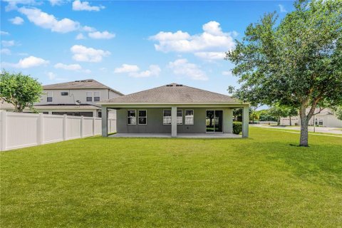 House in Haines City, Florida 4 bedrooms, 174.28 sq.m. № 2107238 - photo 25