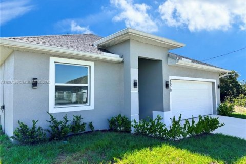 House in LaBelle, Florida 3 bedrooms, 139.63 sq.m. № 1752198 - photo 2