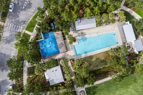 Touwnhouse à vendre à Odessa, Floride: 2 chambres, 164.62 m2 № 2226379 - photo 4