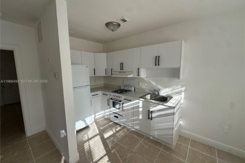 Condominio en alquiler en Miami Beach, Florida, 1 dormitorio, 57.23 m2 № 2050491 - foto 9