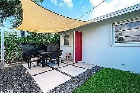 Appartement à louer à Fort Lauderdale, Floride: 1 chambre, 231.51 m2 № 2403782 - photo 4