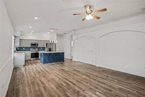 Villa ou maison à vendre à San Antonio, Floride: 3 chambres, 191.84 m2 № 2214023 - photo 8