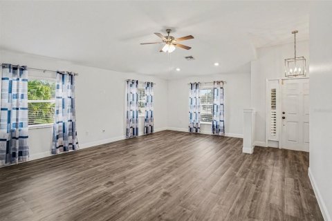 Villa ou maison à vendre à San Antonio, Floride: 3 chambres, 191.84 m2 № 2214023 - photo 4
