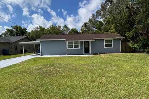 House in Spring Hill, Florida 3 bedrooms, 122.82 sq.m. № 1849759 - photo 1