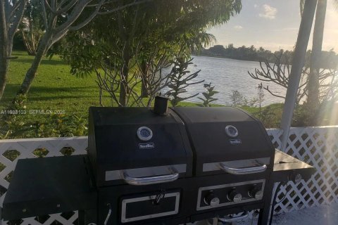 Villa ou maison à louer à Boca Raton, Floride: 3 chambres, 177.07 m2 № 2049946 - photo 10