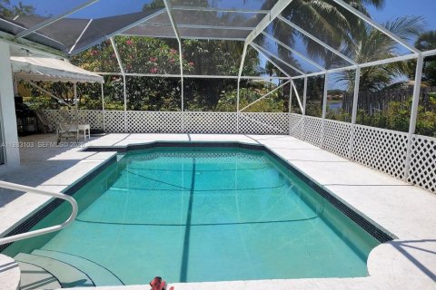 Villa ou maison à louer à Boca Raton, Floride: 3 chambres, 177.07 m2 № 2049946 - photo 6