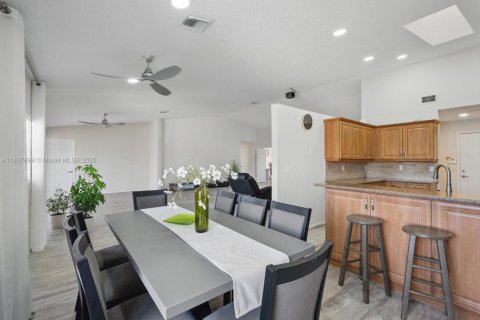 Villa ou maison à vendre à Lake Worth, Floride: 3 chambres, 190.54 m2 № 1823581 - photo 11