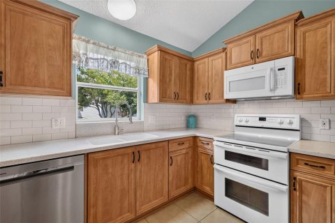 Casa en venta en The Villages, Florida, 3 dormitorios, 129.32 m2 № 2209416 - foto 7