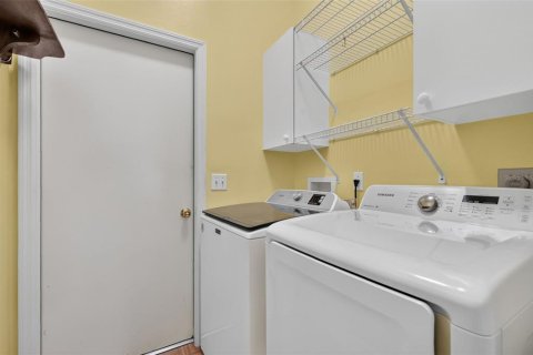 Casa en venta en The Villages, Florida, 3 dormitorios, 129.32 m2 № 2209416 - foto 30