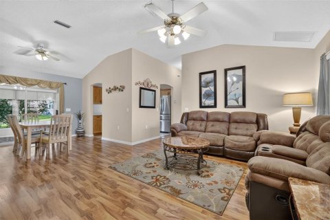 Casa en venta en The Villages, Florida, 3 dormitorios, 129.32 m2 № 2209416 - foto 10
