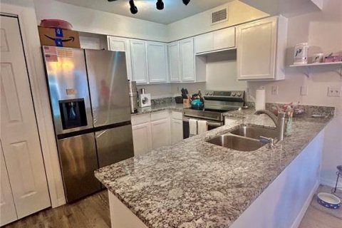 Condo in Ocala, Florida, 2 bedrooms  № 1831823 - photo 13