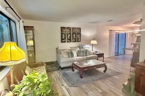 Condo in Ocala, Florida, 2 bedrooms  № 1831823 - photo 5