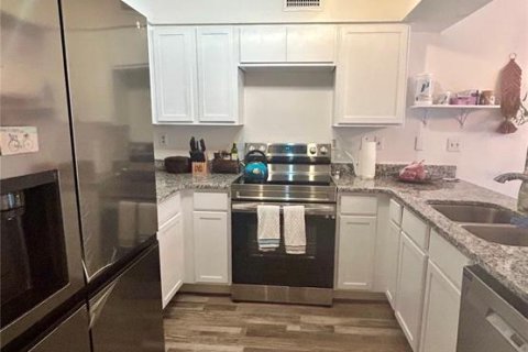 Condo in Ocala, Florida, 2 bedrooms  № 1831823 - photo 14
