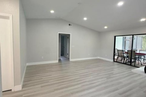 Villa ou maison à vendre à Spring Hill, Floride: 3 chambres, 138.89 m2 № 2095527 - photo 4