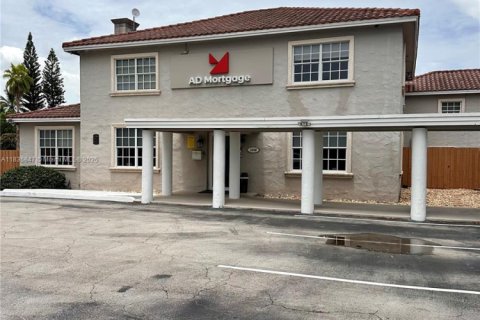 Immobilier commercial à Hollywood, Floride № 2039348