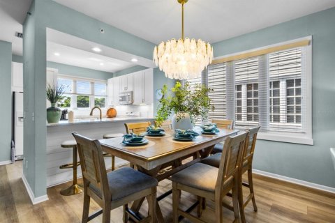 Touwnhouse à vendre à Longboat Key, Floride: 2 chambres, 133.78 m2 № 2373736 - photo 8