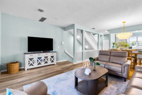 Touwnhouse à vendre à Longboat Key, Floride: 2 chambres, 133.78 m2 № 2373736 - photo 11