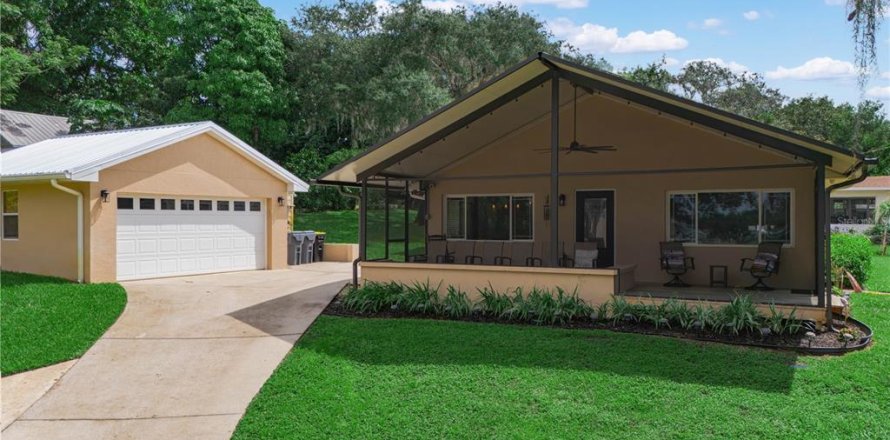 House in Babson Park, Florida 3 bedrooms, 131.64 sq.m. № 1908124